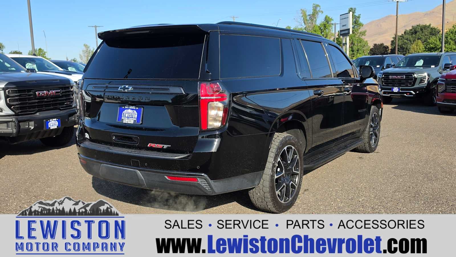 2022 Chevrolet Suburban — detail view